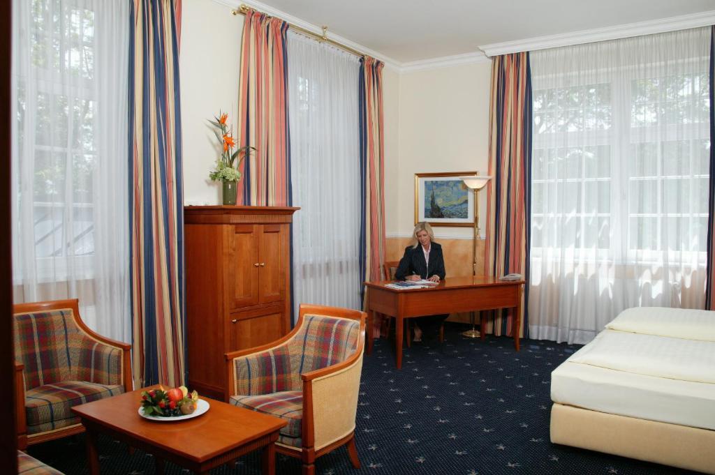 Schlosshotel Gruenwald Room photo